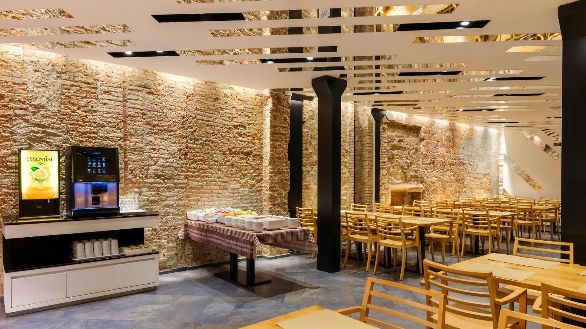 מלון Barcelona House