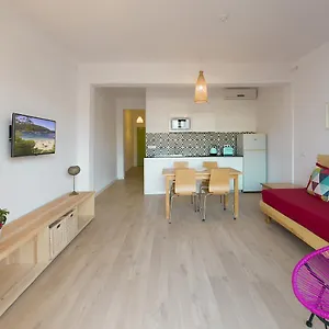 apartamentos-rita-sant-antoni-de-portmany-ibiza.ibizaislandhotels.net/